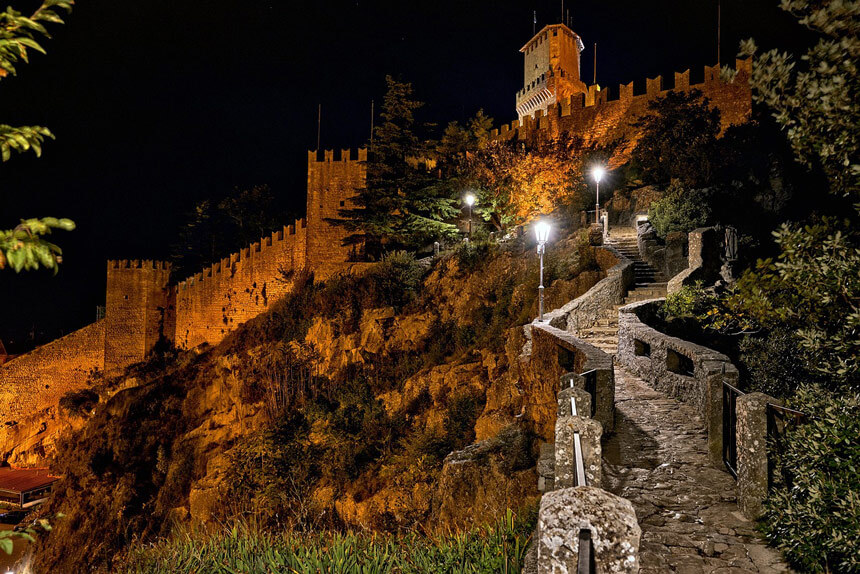 The Witches' Path in San Marino at night