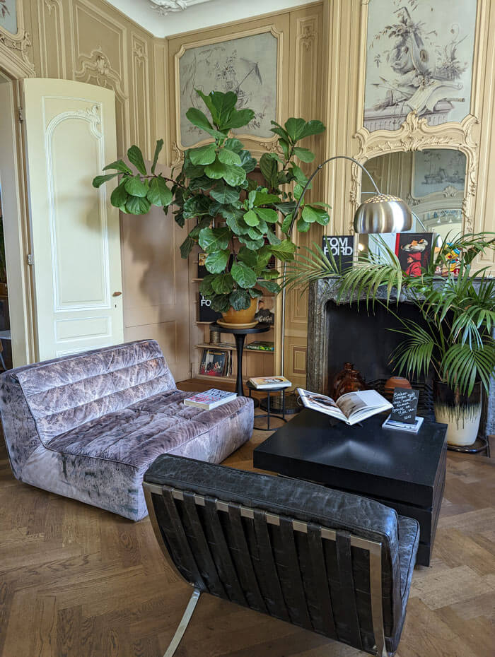 One of the reception rooms at Plantage Rococo. I coveted everything in here.