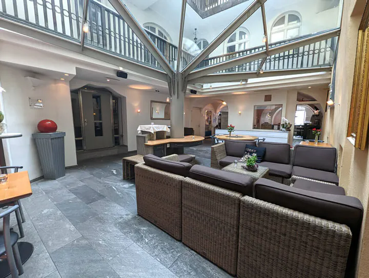 The bar area at Ambiente Hotel Freieck in Chur