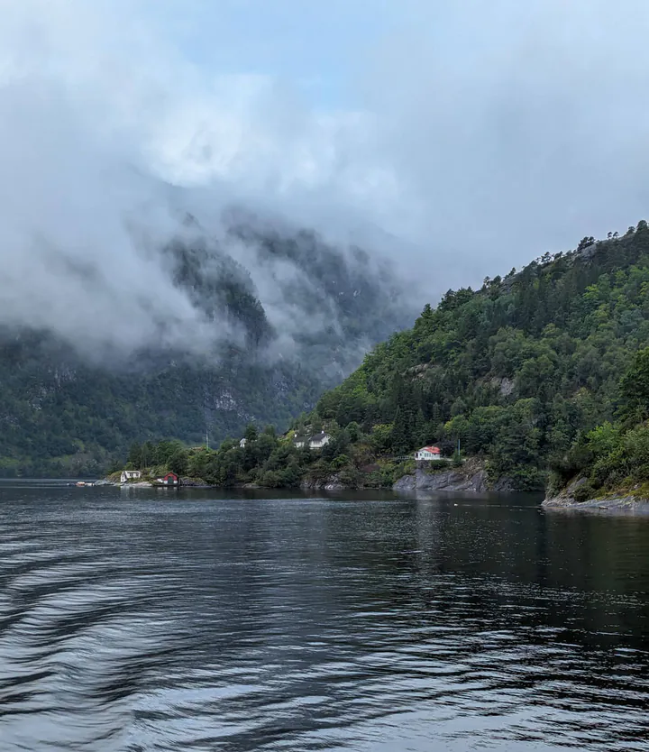 The views around Paddøy island are beautiful