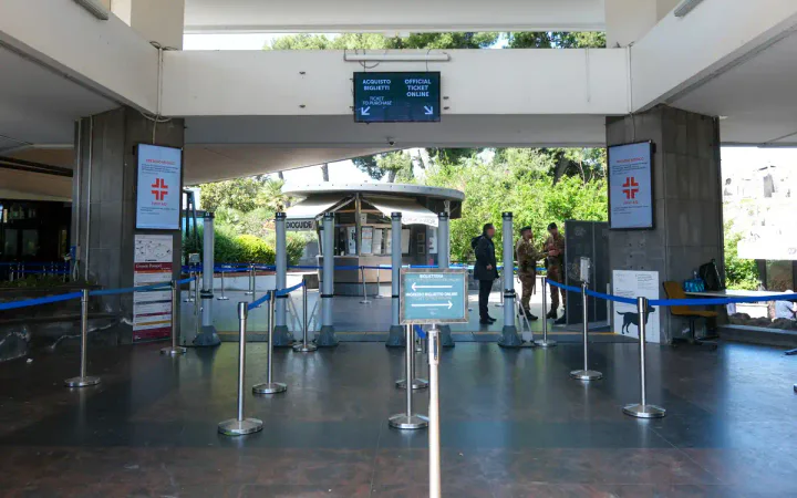 The Porta Marina ticket gate at Pompeii