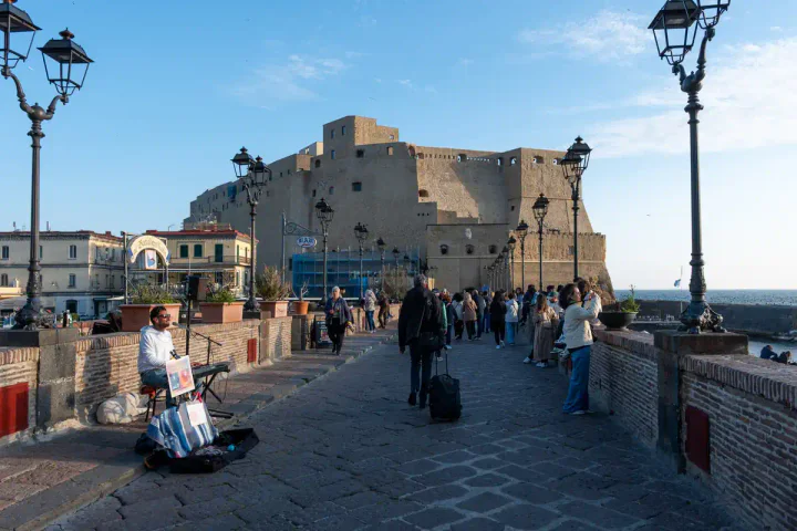 The causeway to Castel dell'Ovo