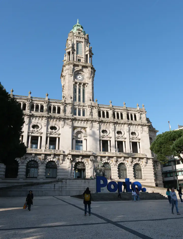 Porto city hall, with a Porto sign in front for visitors to take selfies with