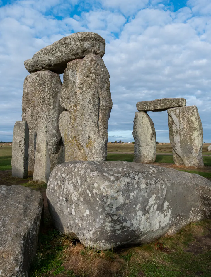 Huge stones at Stonehenge