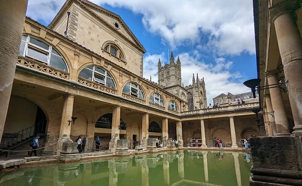 How to take the perfect day trip to Bath from London