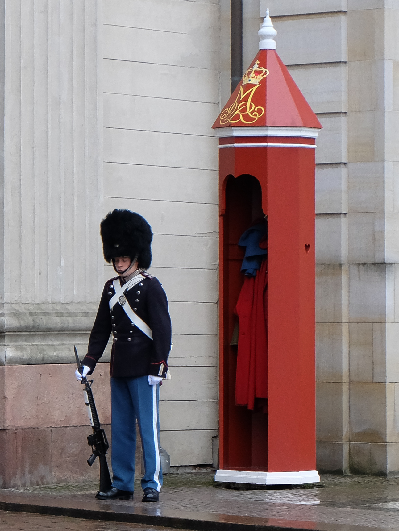 A guard at the Amalianborg Palace