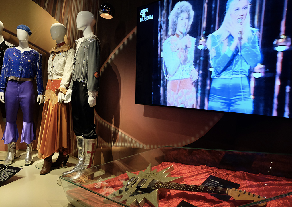 ABBA's costumes for Waterloo