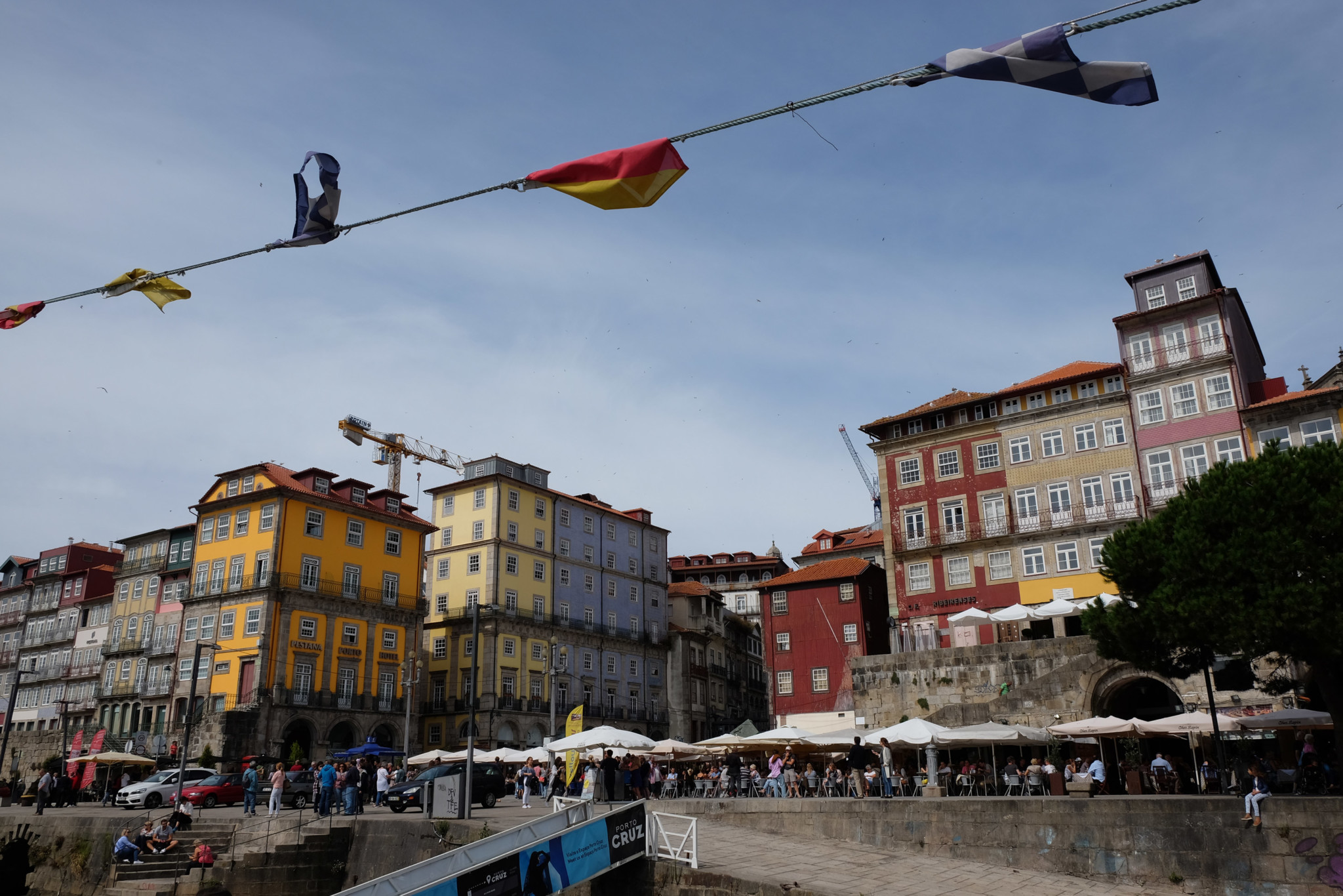Casting off from Praça da Ribeira on our Six Bridges boat tour