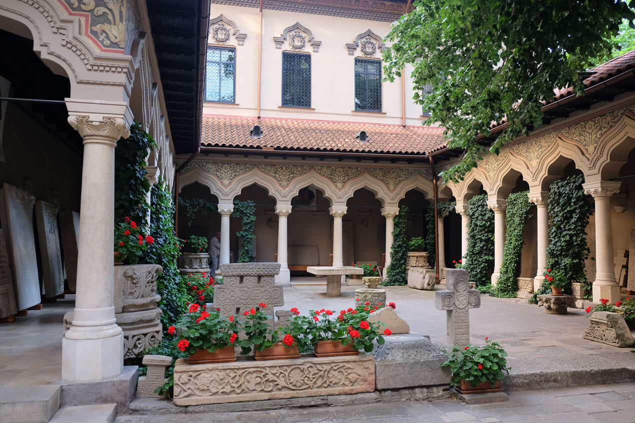 One of the monasteries we came across by chance. In this one the monks were singing inside the tiny church