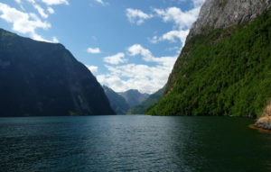 Exploring the Norwegian fjords on a Norway in a Nutshell tour