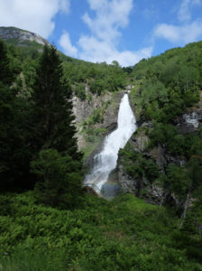 One of the waterfalls that cascades down the side of the Stalheimskleiva road