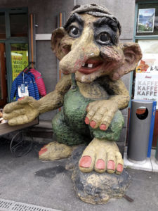 A troll on the station platform at Voss