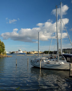 Looking out towards the icebreaker fleet from the bridge over to Tar Island