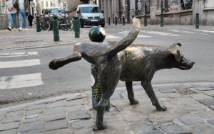 The Het Zinneke peeing dog was installed in 1998