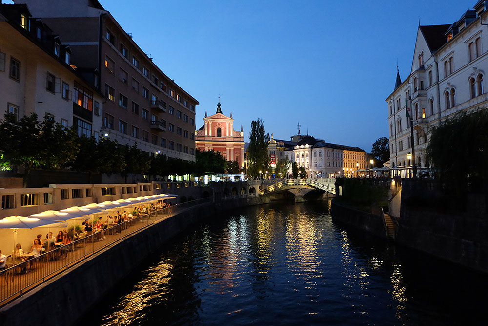 The bridges of Ljubljana at night