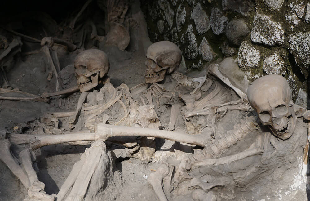 Skeletons in the boathouses at Herculaneum