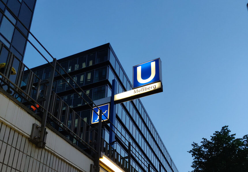 Meßberg U-bahn station is right outside the hotel (that's the hotel on the left)