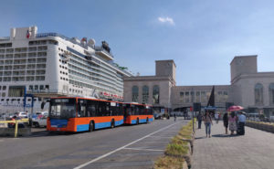 Airport buses outside the Stazione Marittima. The Molo Beverello fast ferry port is just to the right of this photo.