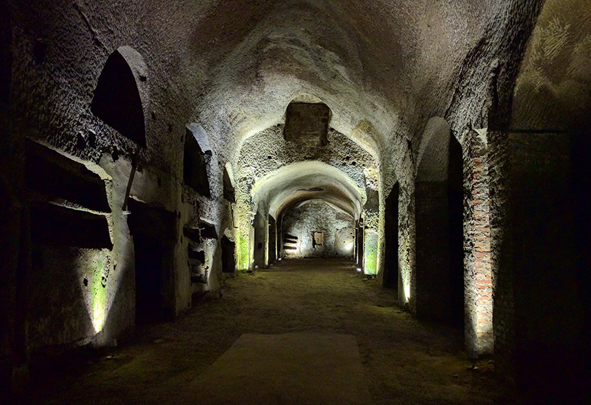 Tunnels under Naples