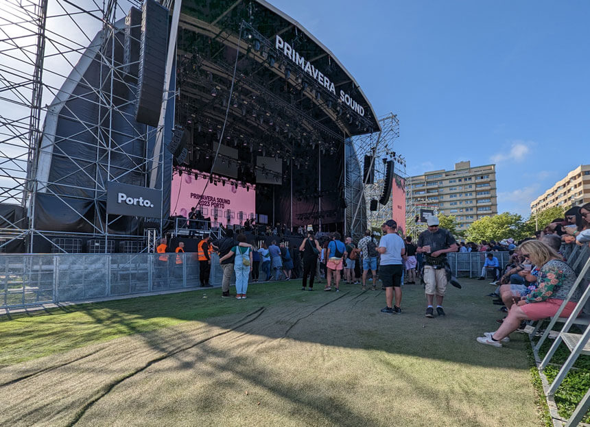 The VIP area in front of the main stage. I did feel really guilty about being in here but it was a brilliant perk.