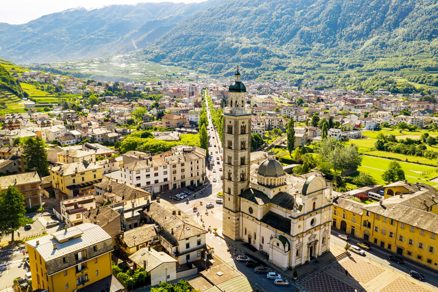 Tirano is in the Valtellina area of Lombardy in northern Italy