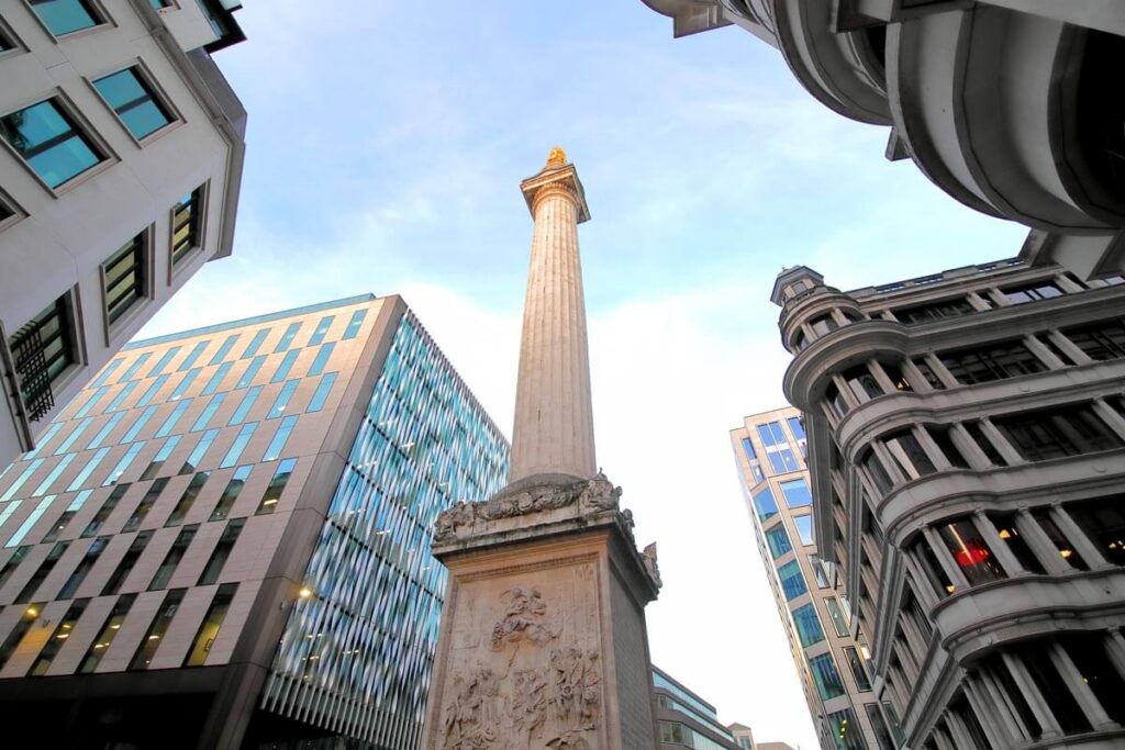 The Monument to the Great Fire of London is a slender Doric column with a viewing platform at the top.
