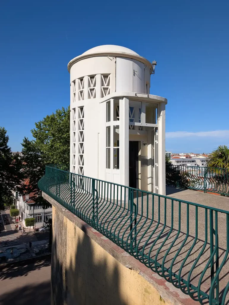 A pretty circular elevator in a park