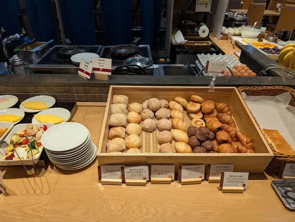 Bread, pastries and cakes at a breakfast buffet