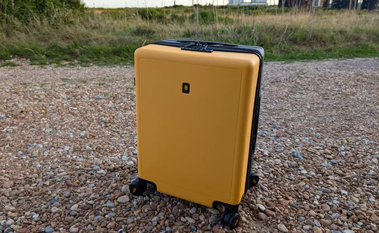 Level8 Voyageur 20" carry-on suitcase review