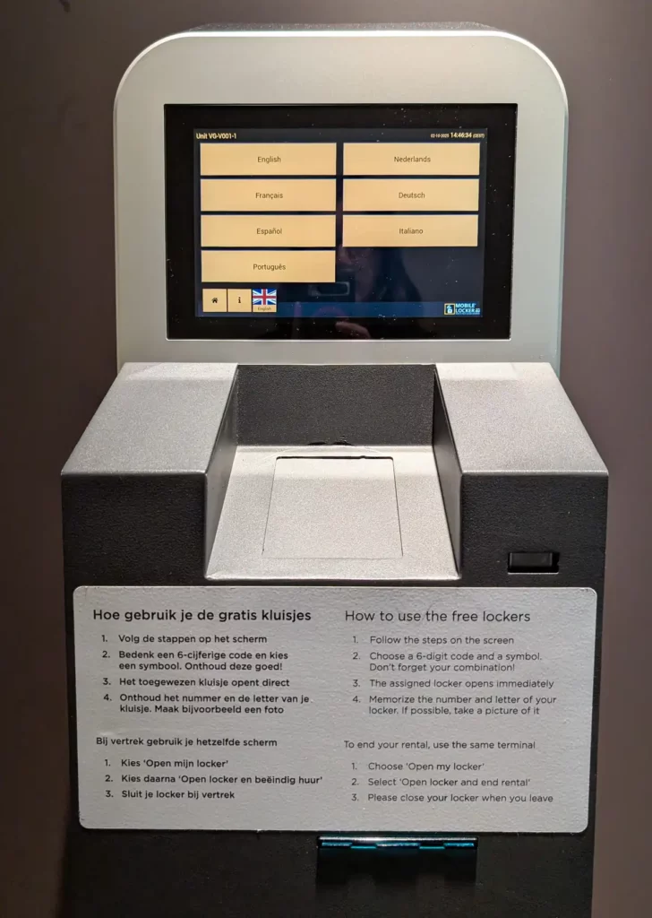 A screen to operate the lockers at the Van Gogh Museum